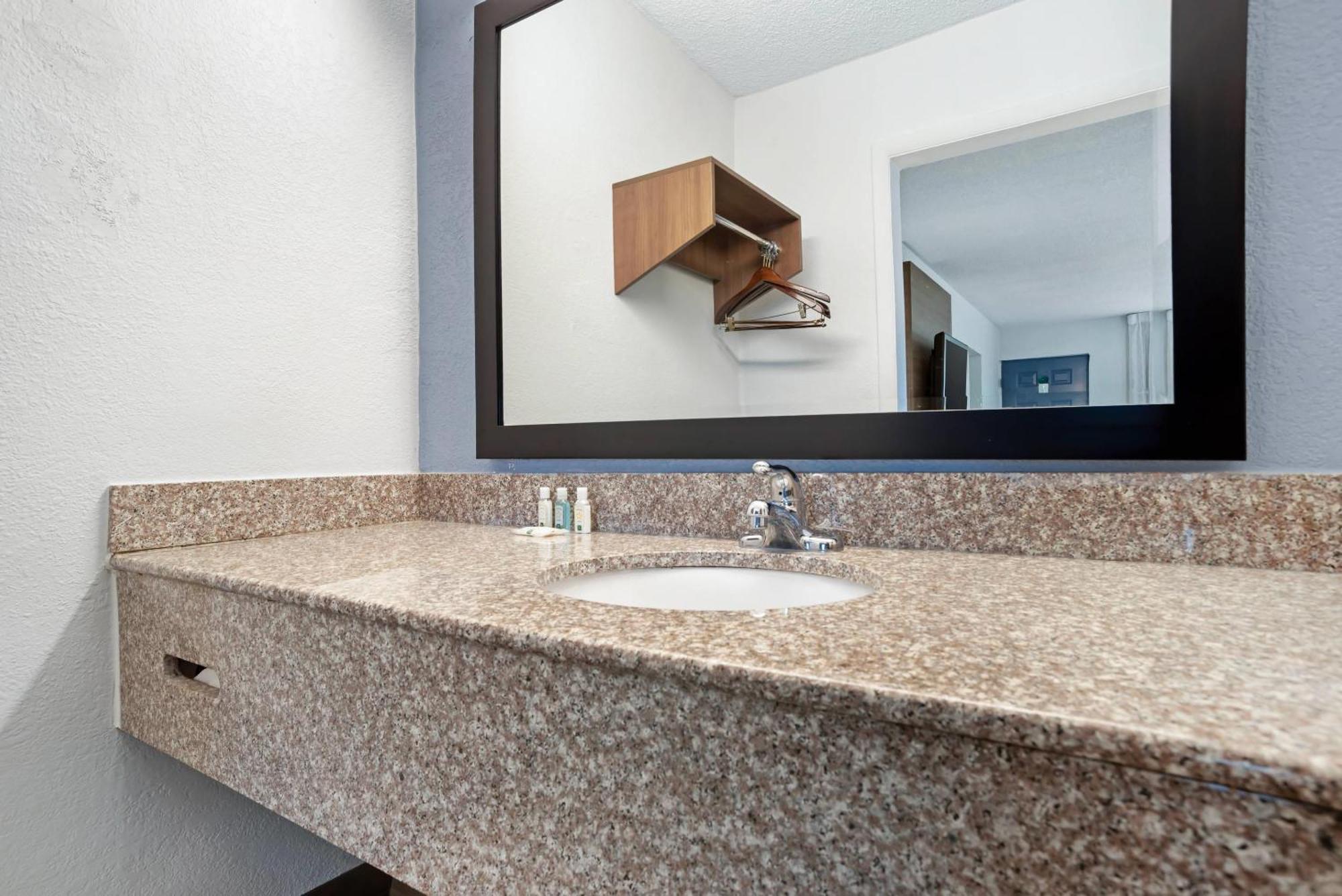 Quality Inn & Suites Near Lake Eufaula Eksteriør bilde